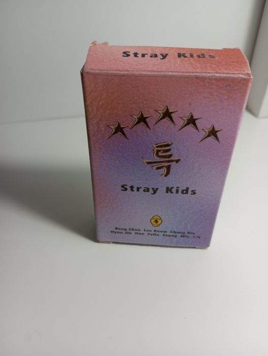 Карточки Stray kids