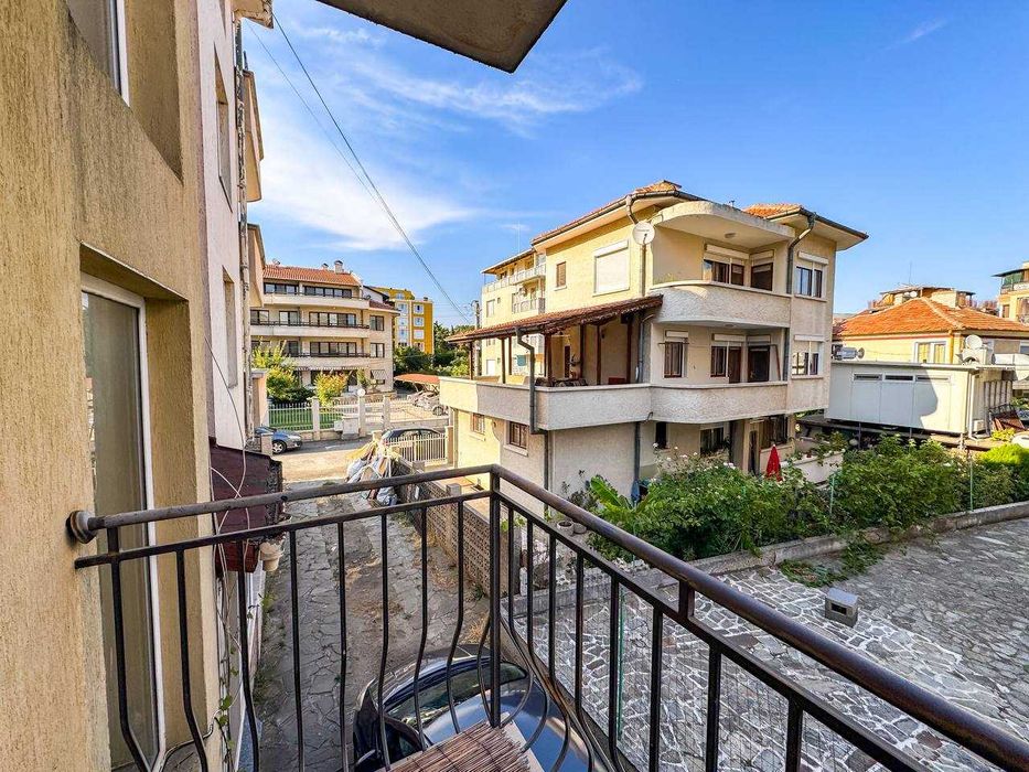 Продава се Тристаен апартамент в Бургас, Сарафово - 129 кв.м за 1318 €/кв.м - Снимка #15