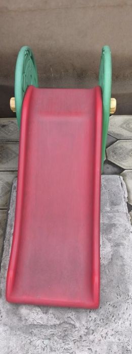 Качеля и горка детская