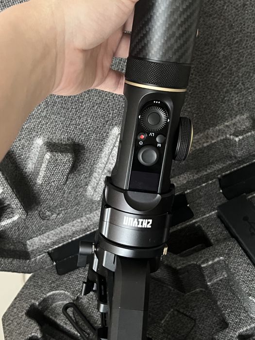 Продам стабилизатор Zhiyun Crane 2