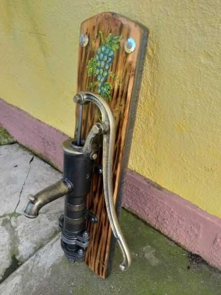 Pompa Fantana Arteziana