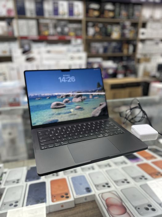 MacBook Pro 14 M5 16gb 1TB б/у