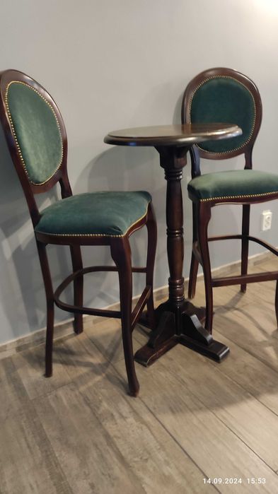 Set Masa înaltă de Bar cu 2 Scaune.