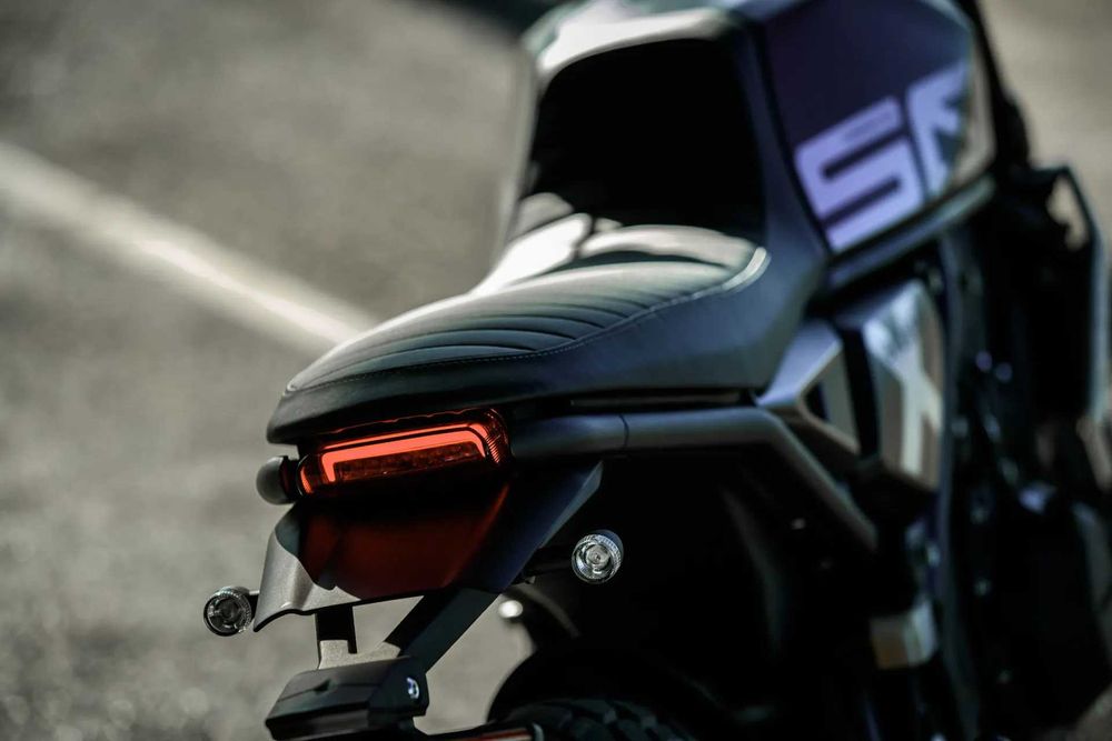 ТОП ОФЕРТА Мотор Мотоцикет Brixton CROSSFIRE 500 X Scarlet Blaze Нов!