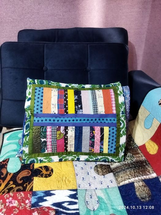 Покрывало и наволочки на диван в стиле пэчворк