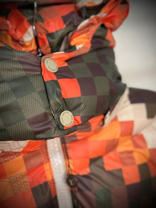 Яке Louis Vuitton