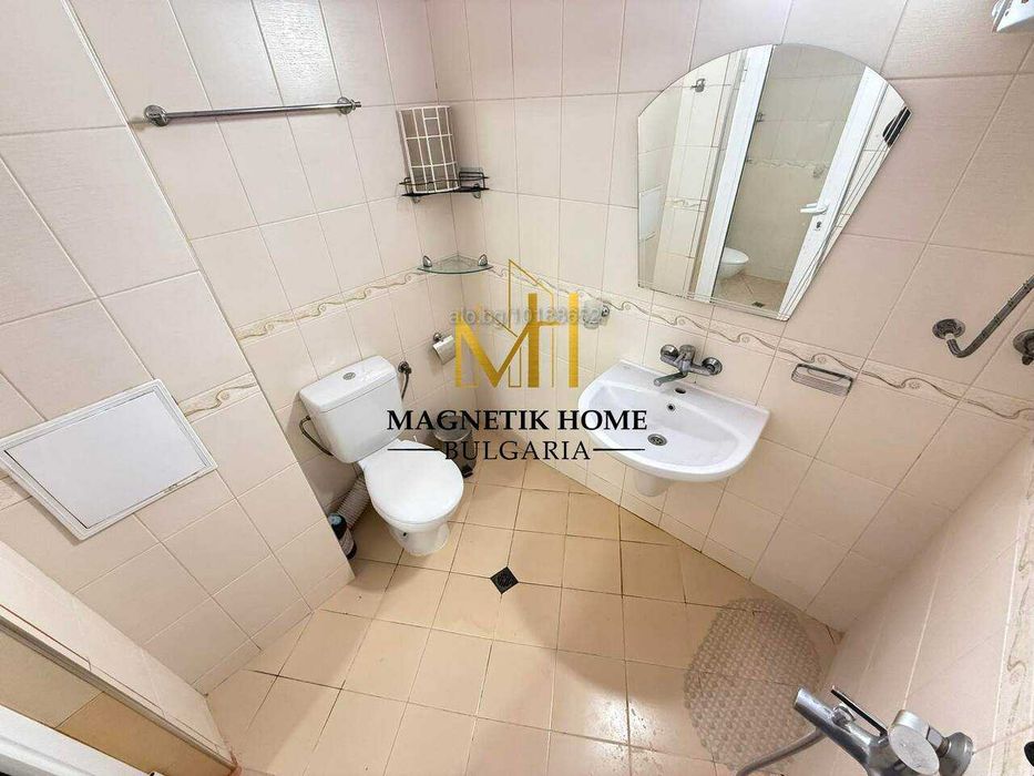 Дава се под наем Едностаен апартамент в Бургас, Център - 40 кв.м за 306 € - Снимка #2