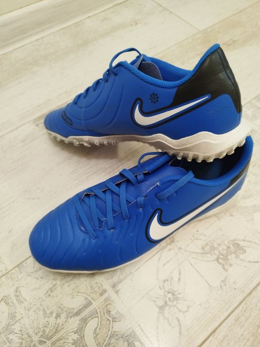 Бутонки и стоножки