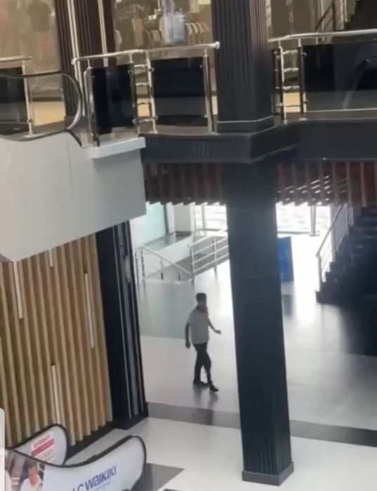 Продается магазин в "SCOPUS MALL " Фархадский рынок