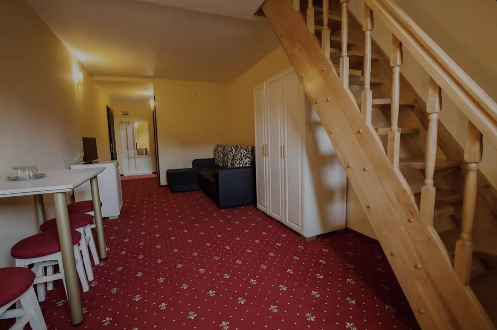 Hotel cu restaurant de vanzare in centrul orasului Sighisoara