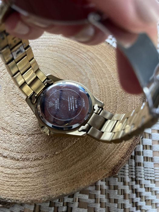 Ceas Guess auriu