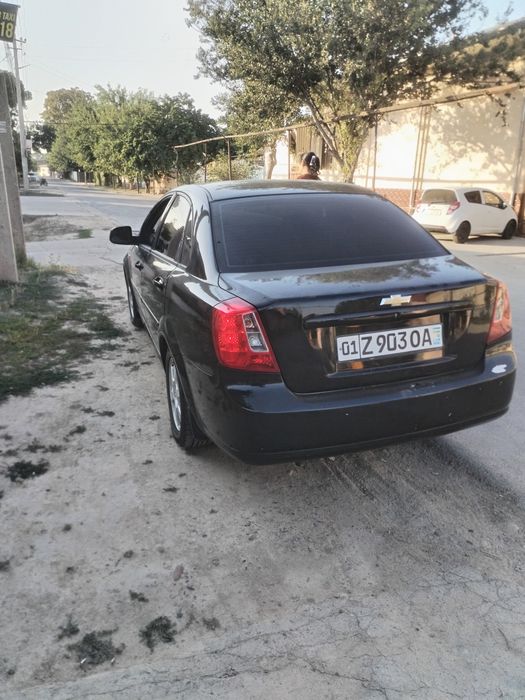 Lacetti jentra qilingan rangi qoraga boyalgan