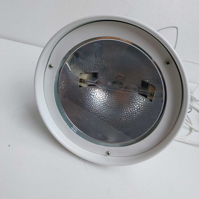 НАЙ ДОБРАТА ОФЕРТА Индустриална халогенна лампа прожектор