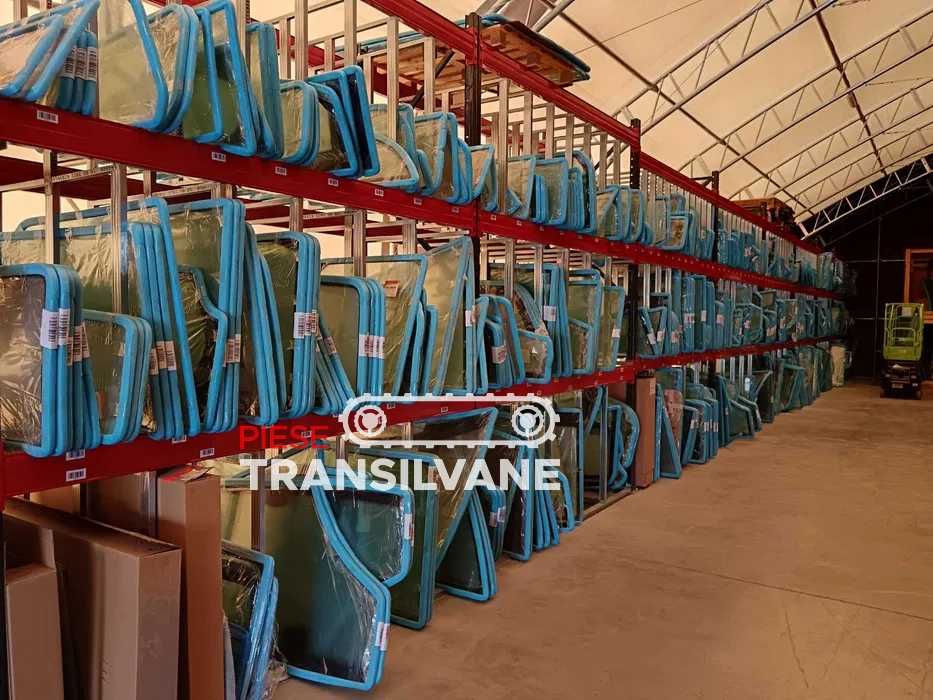 Parbriz/Geam/Luneta pt Bobcat S130,S175,S220,S250,S300,T110