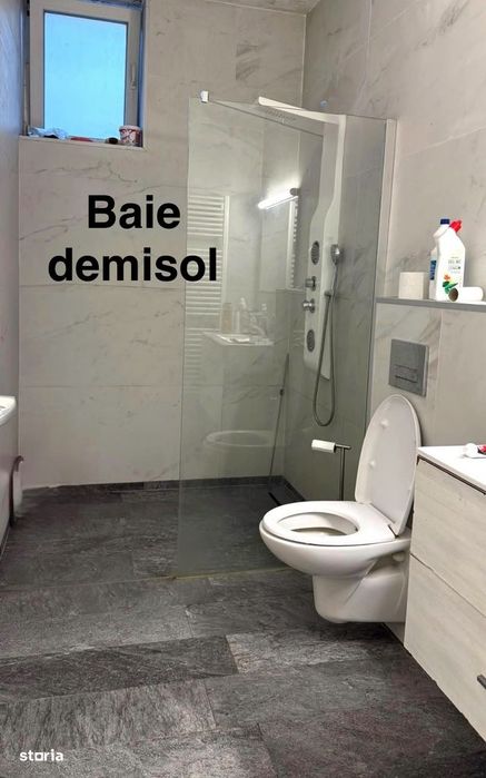 Liniste si intimitate in zona centrala–Apartament in vila, garaj+dem