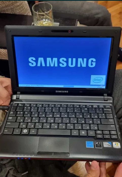 Netbook/ Нетбук Samsung с чантичка