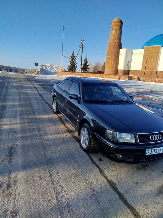 Ауди 100  в идеальном состоянии