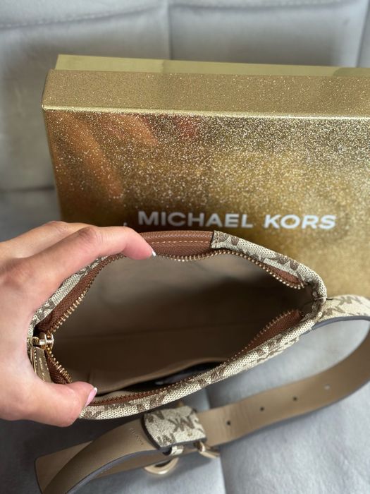 Michael Kors чанта/паласка
