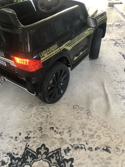 Электромашинка на пульту управления