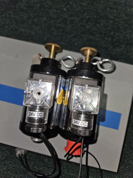 Пусковой соленоид.