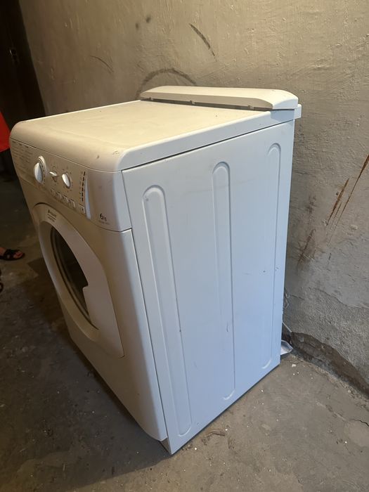 Пералня Ariston Hotpoint