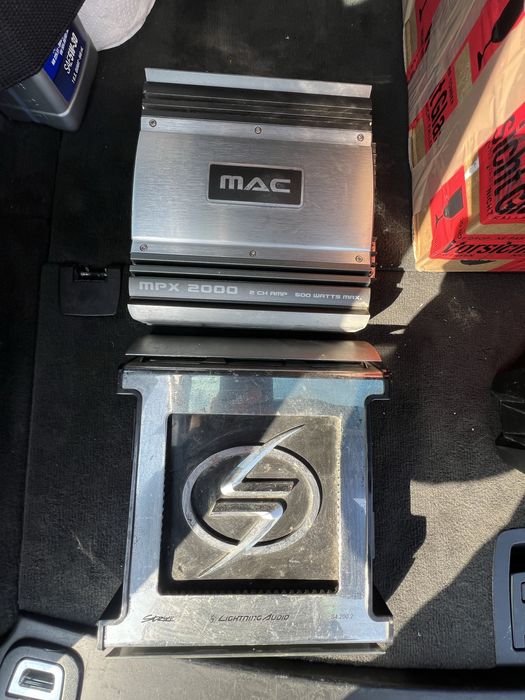 Amplificatoare/statii auto pentru subwoofer