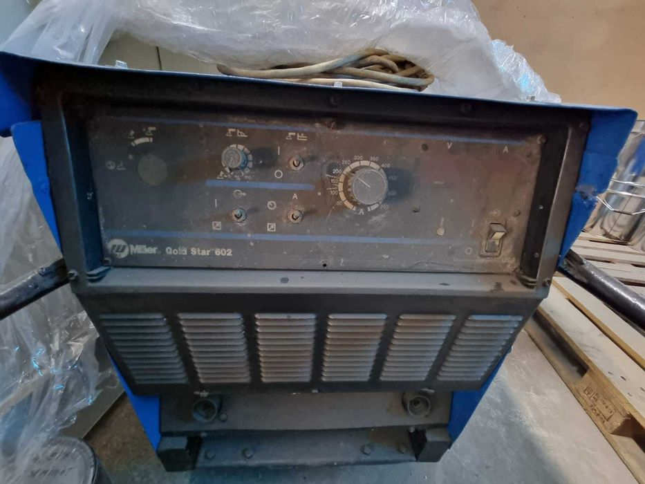 Utilaje metal: abkant, ghilotina, calandru roluit tabla 30mm