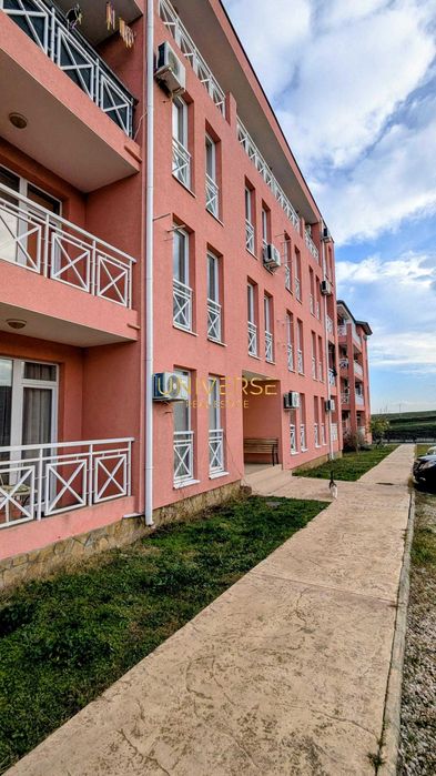 1+1 апартамент с 2 бани в тих семеен комплекс в Тънково ​​#5309