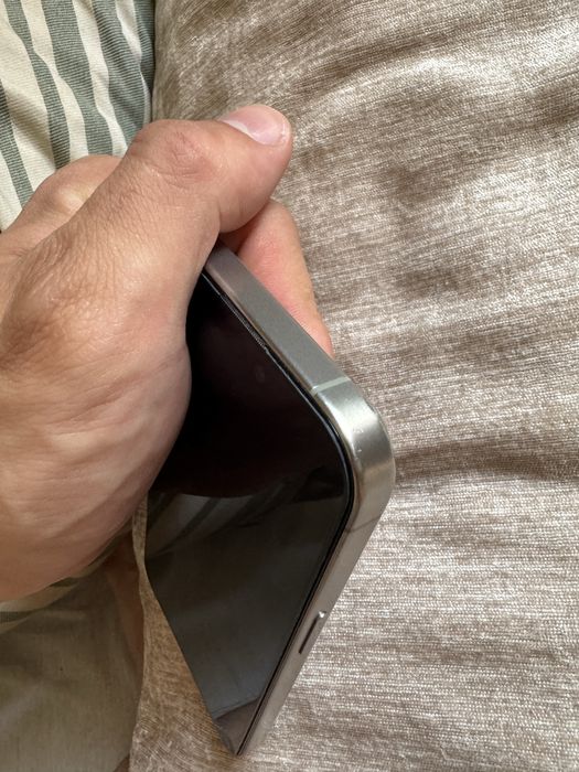 Iphone 15 pro silver