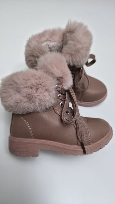Ghete imblanite fete, piele ecologica, marimea 27