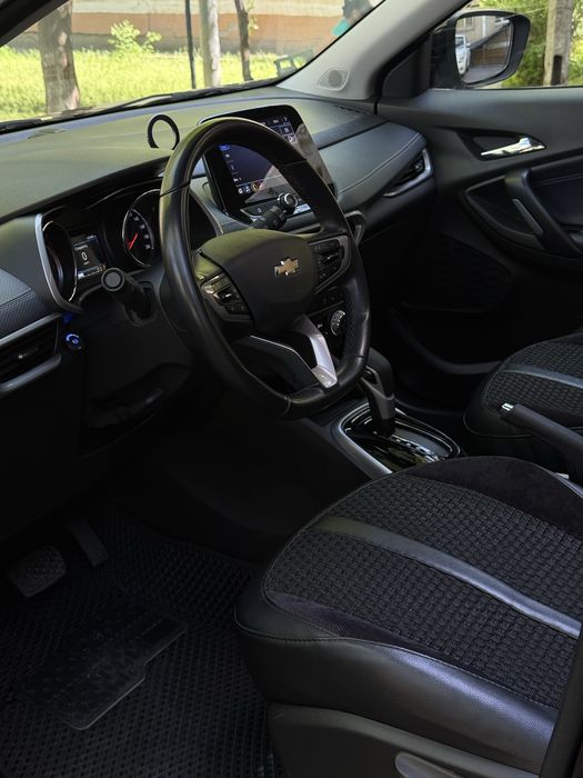 tracker 2 premier 2022