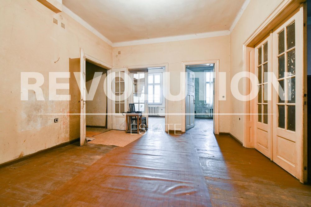 Продава се Четиристаен апартамент в София, Център - 181 кв.м за 3646 €/кв.м - Снимка #3