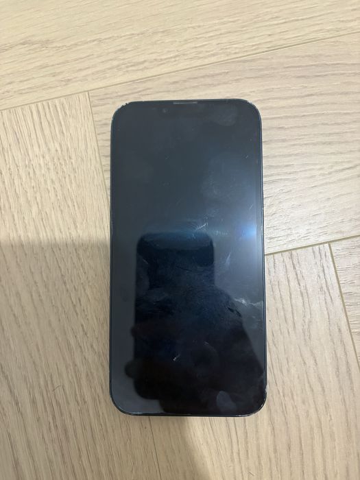 Продам iphone 13