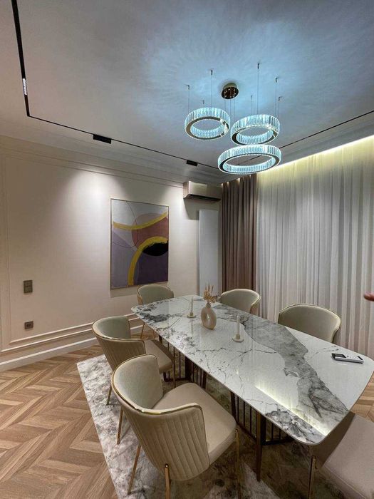 CРОЧНО Сдается 3 ком. квартира НРЖ Айбек!