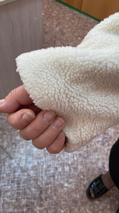 Продам женскую куртку