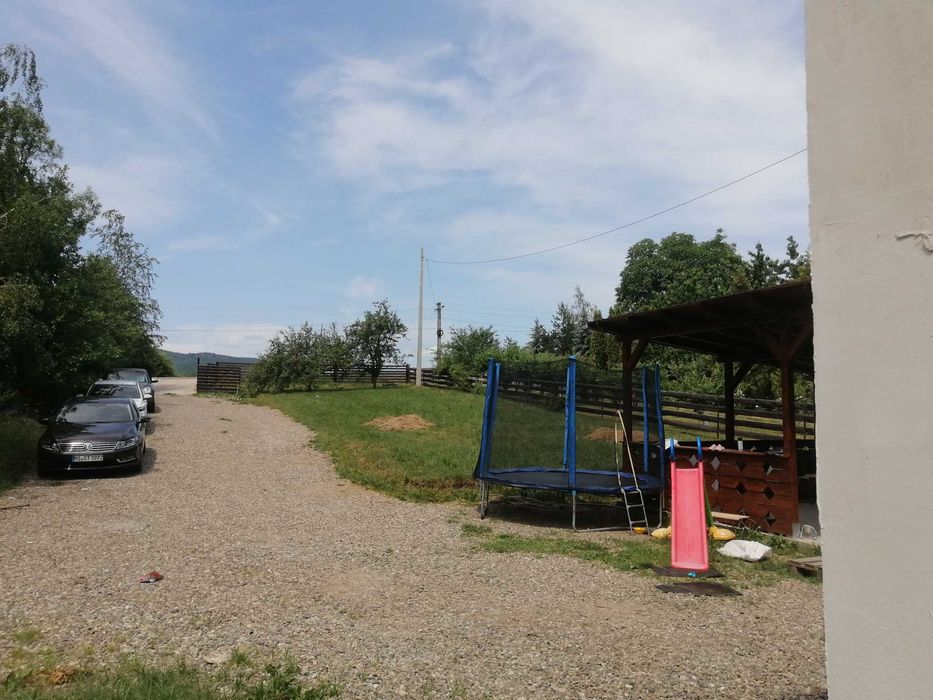 Vand casa - loc. Varfu dealului jud. Suceava