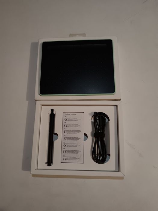 Продаю планшет Wacom Intuos