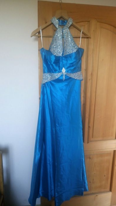 Бална рокля М размер. Нова