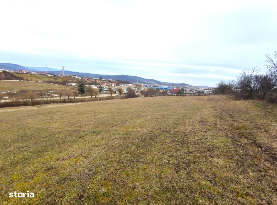 Teren intravilan Valea Castailor zona Rombat