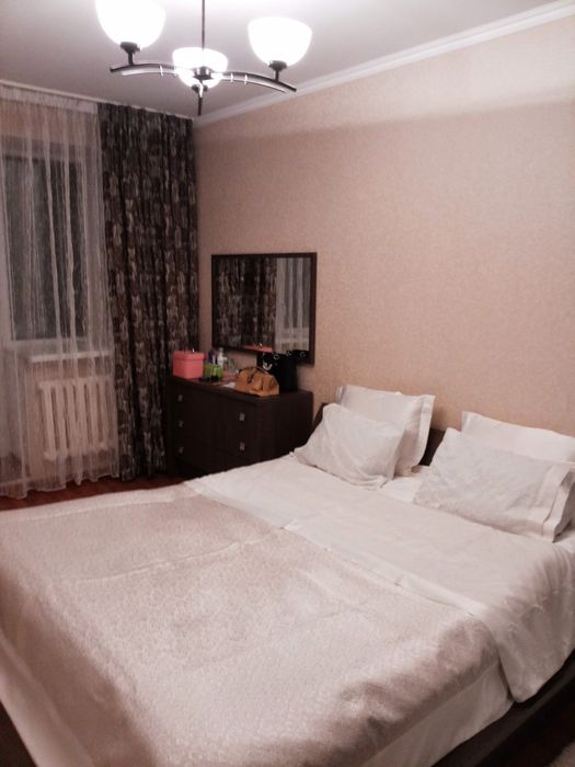 Срочно продам спальный гарнитур