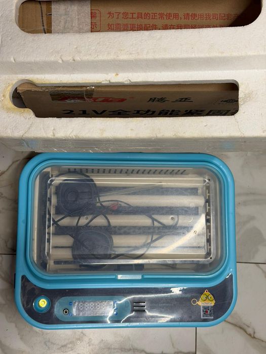 Продам Инкубатор для яиц