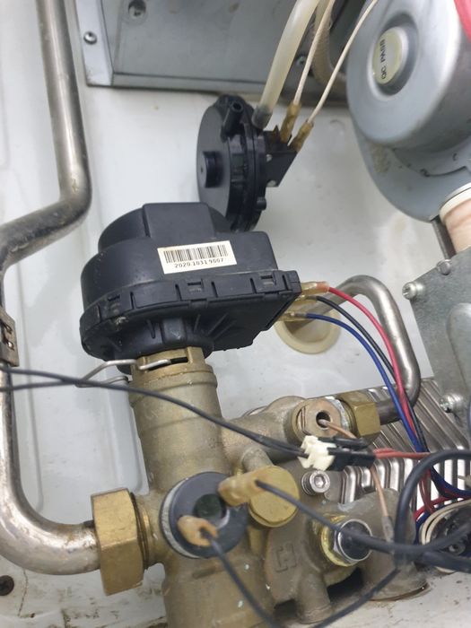 Katyol zapchastlari bor