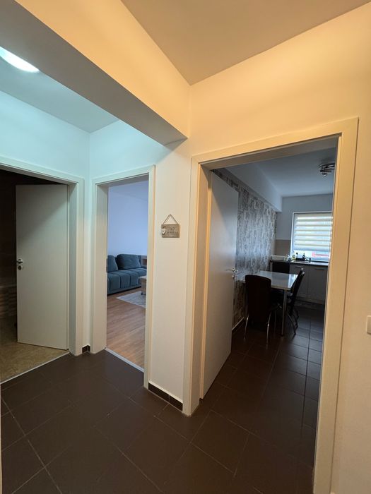 Inchiriez apartament cu 2 camere Brasov