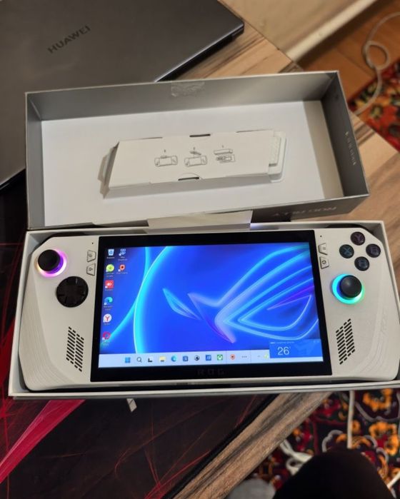 Asus Rog Ally Z1  новая