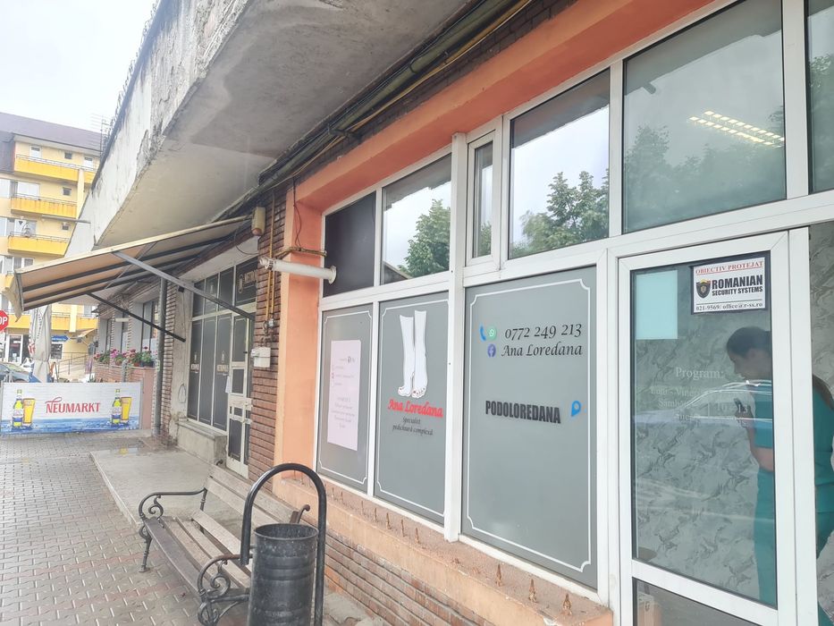 Sp.comercial vitrat stradal, str.Stefan cel Mare nr 22