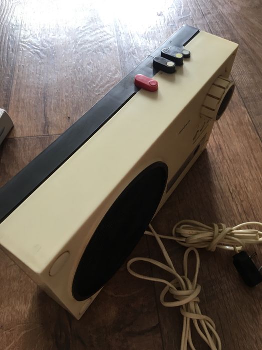 Приемник трехпрограмный Раздан 205