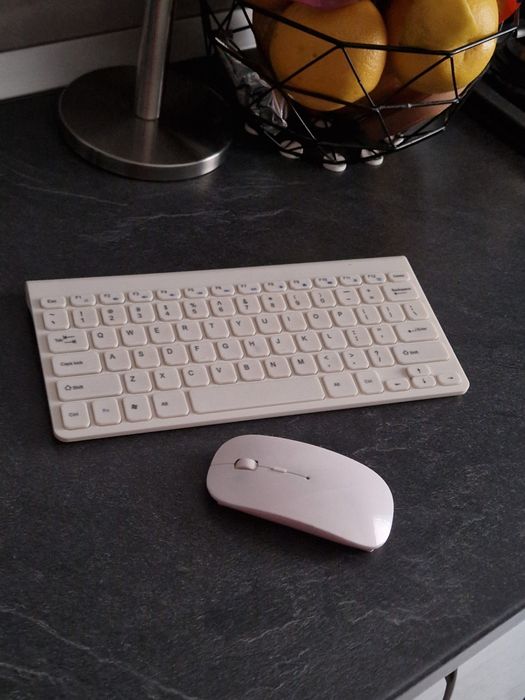 Kit tastatura cu mouse wireless