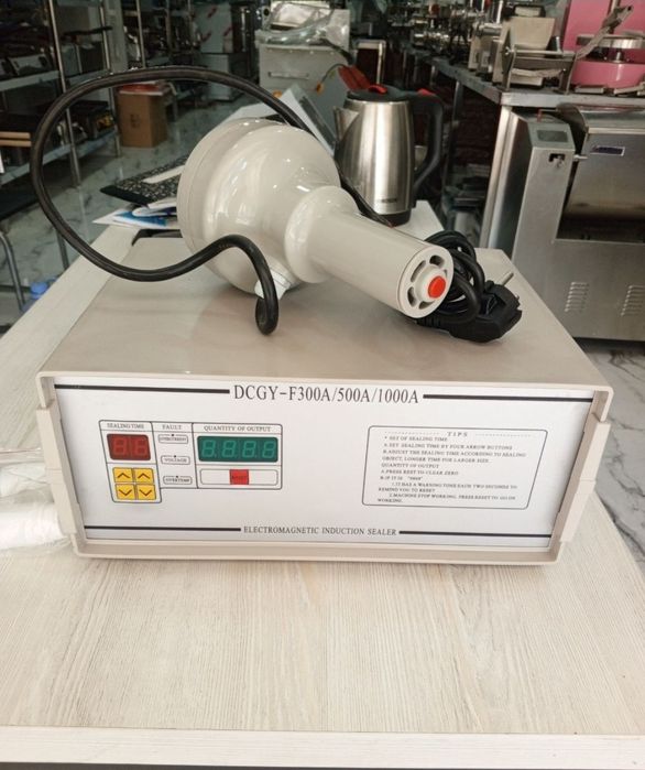 Qo'lda elektromagnit induktsiya F300 fotomagnit plastik mashinasi