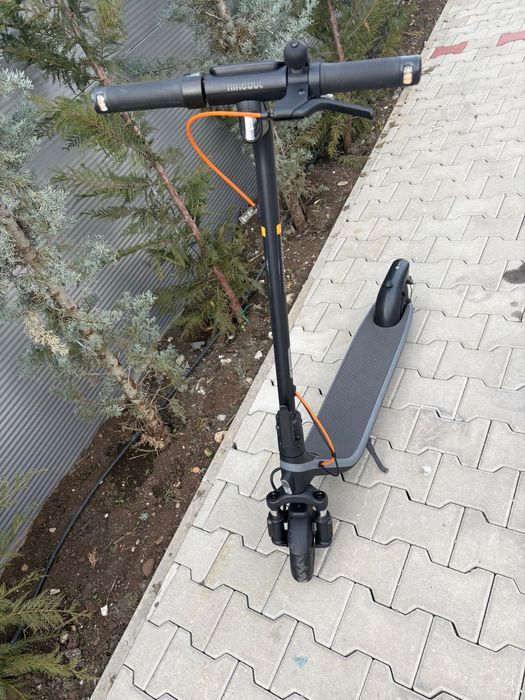 Trotineta electrică ninebot