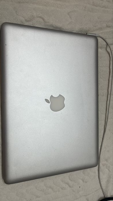 MacBook 2008 года